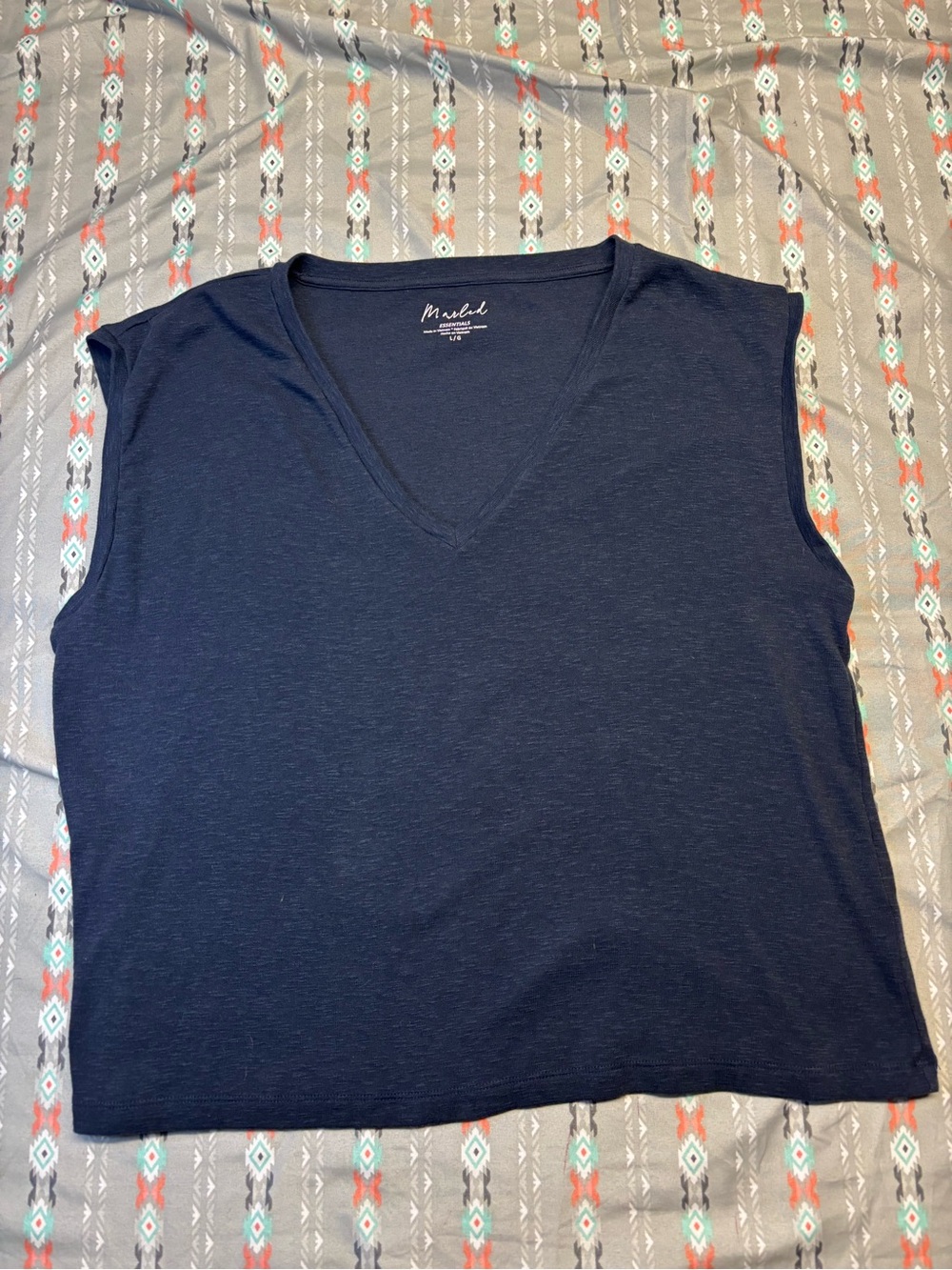 🍄Navy V-Neck Muscle Tee